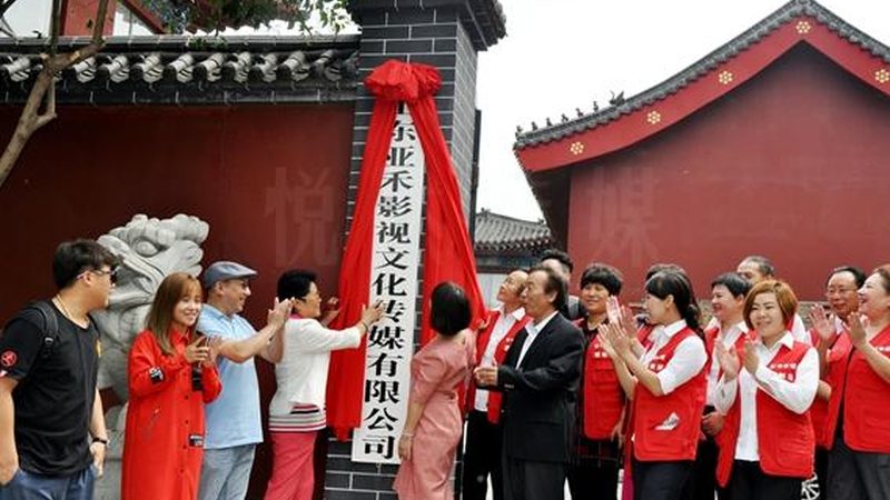 上海VI设计公司流程揭秘：从概念到应用的完整路径